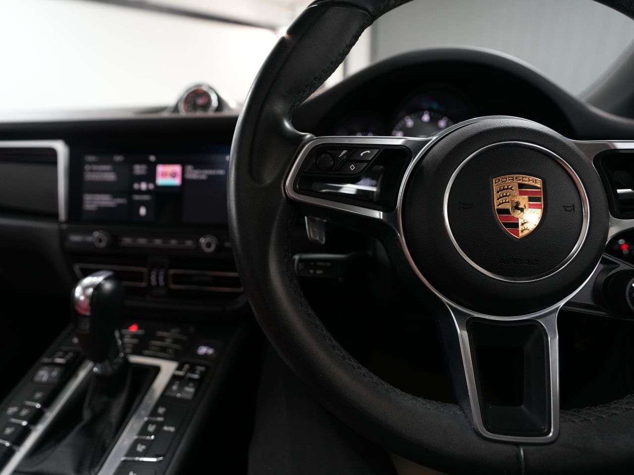 2019 PORSCHE MACAN 2019 PORSCHE MACAN
