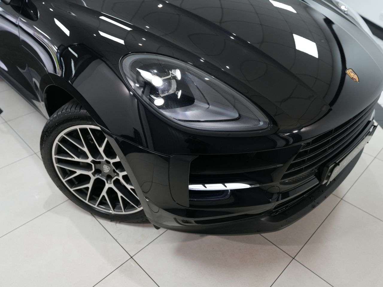 2019 PORSCHE MACAN 2019 PORSCHE MACAN