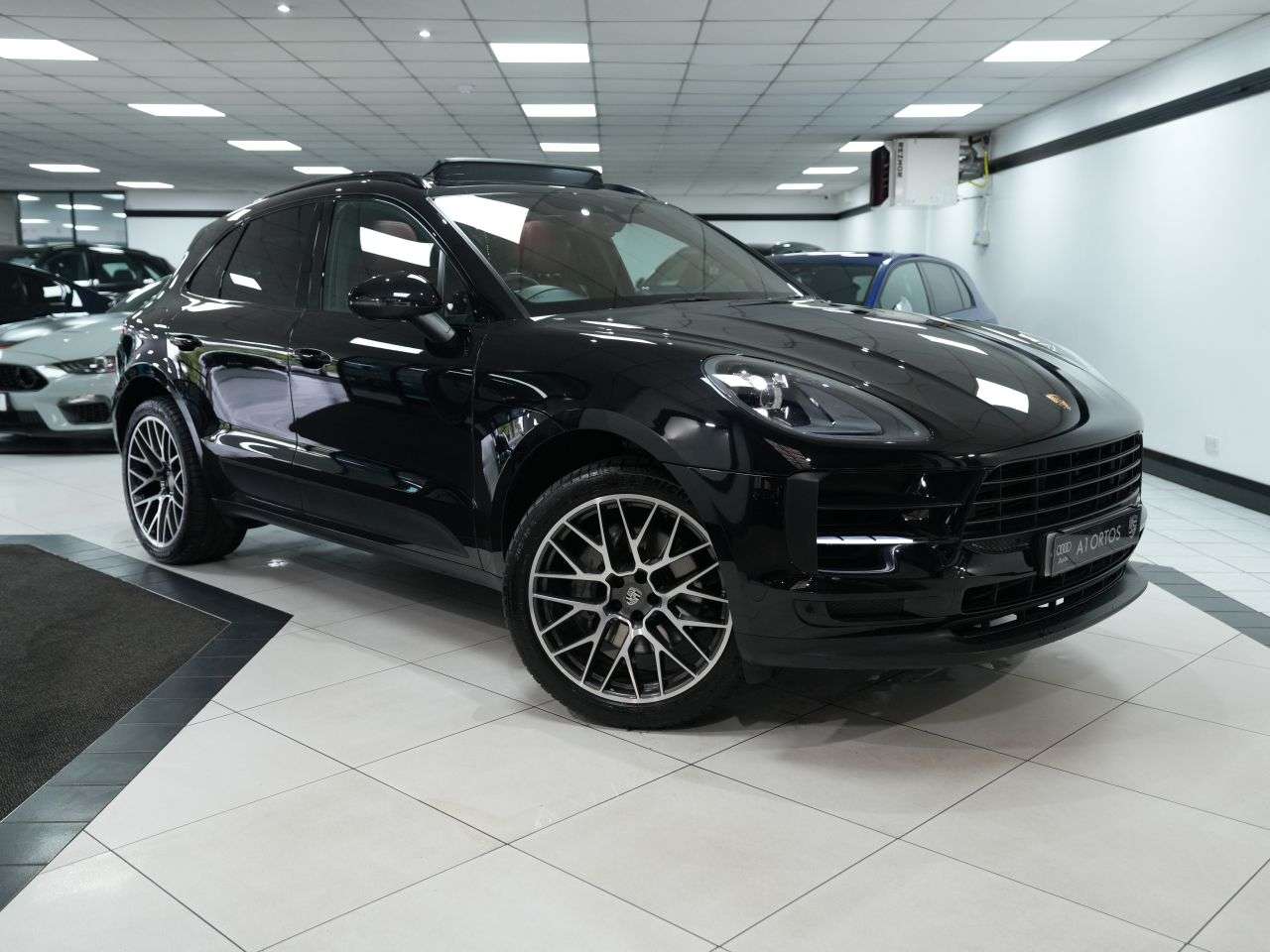 2019 PORSCHE MACAN 2019 PORSCHE MACAN