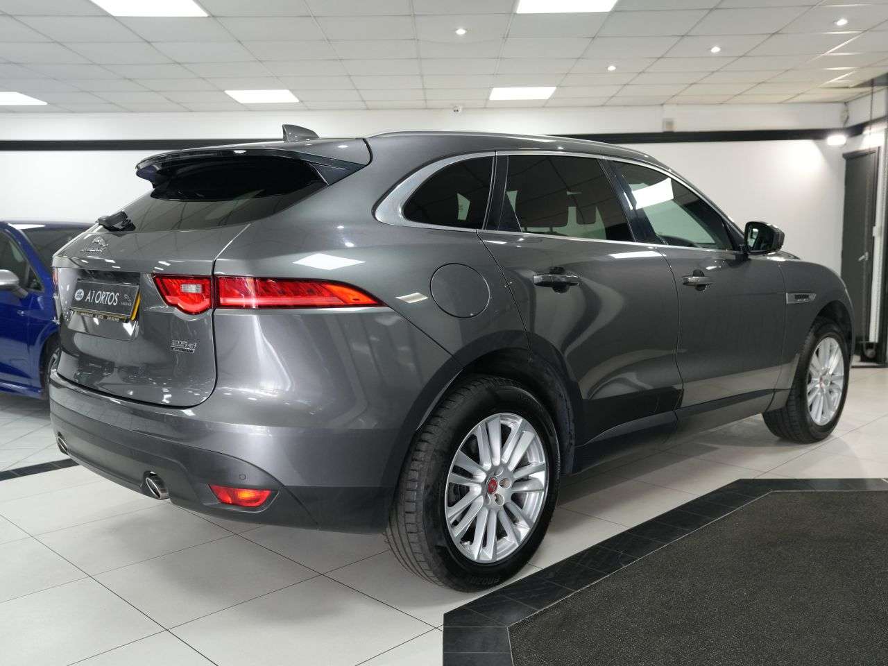 2018 JAGUAR F-PACE 2018 JAGUAR F-PACE