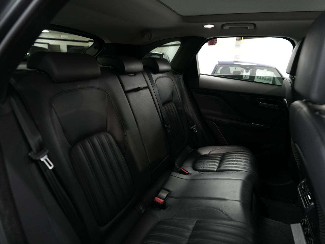 2018 JAGUAR F-PACE 2018 JAGUAR F-PACE