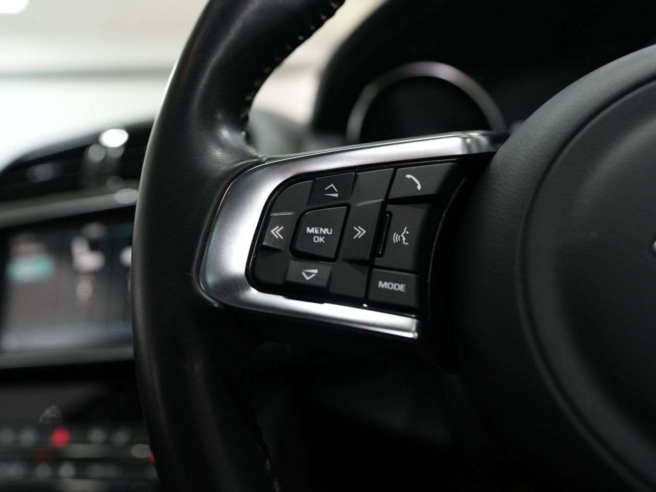 2018 JAGUAR F-PACE 2018 JAGUAR F-PACE