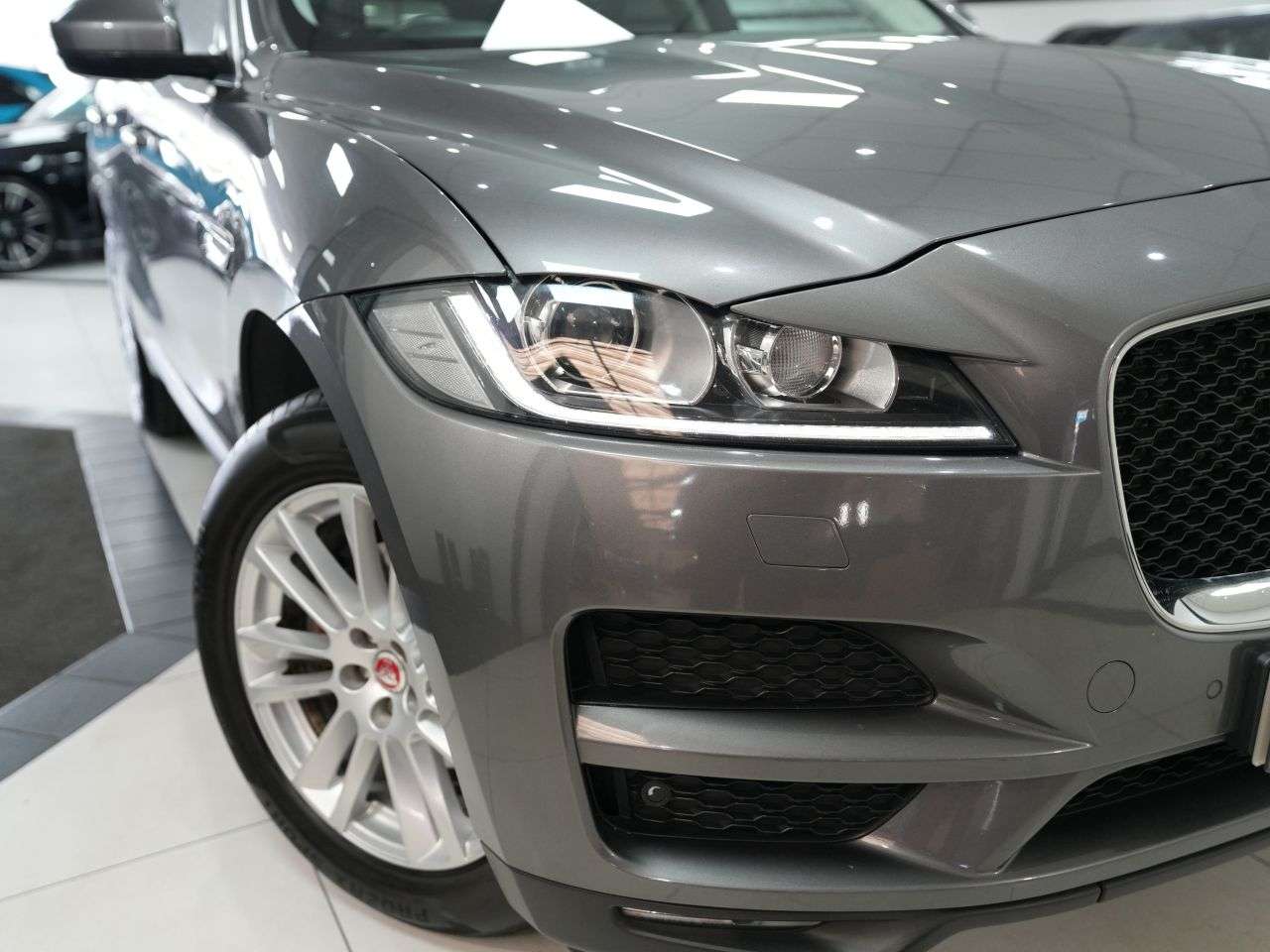 2018 JAGUAR F-PACE 2018 JAGUAR F-PACE