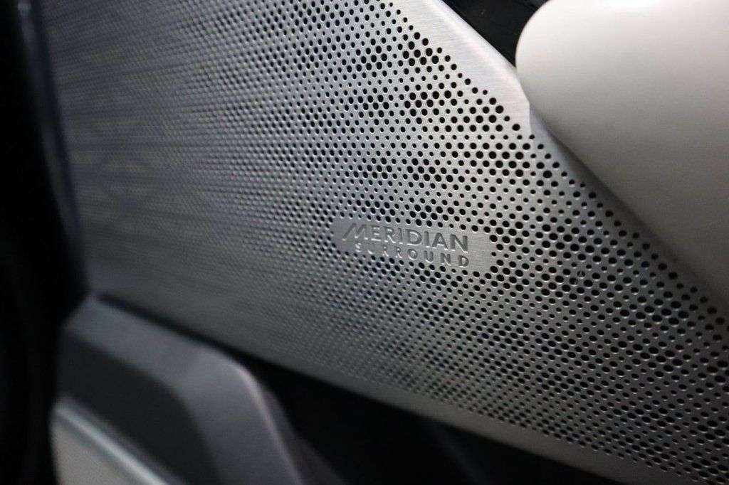 2022 LAND ROVER RANGE ROVER VELAR 2022 LAND ROVER RANGE ROVER VELAR