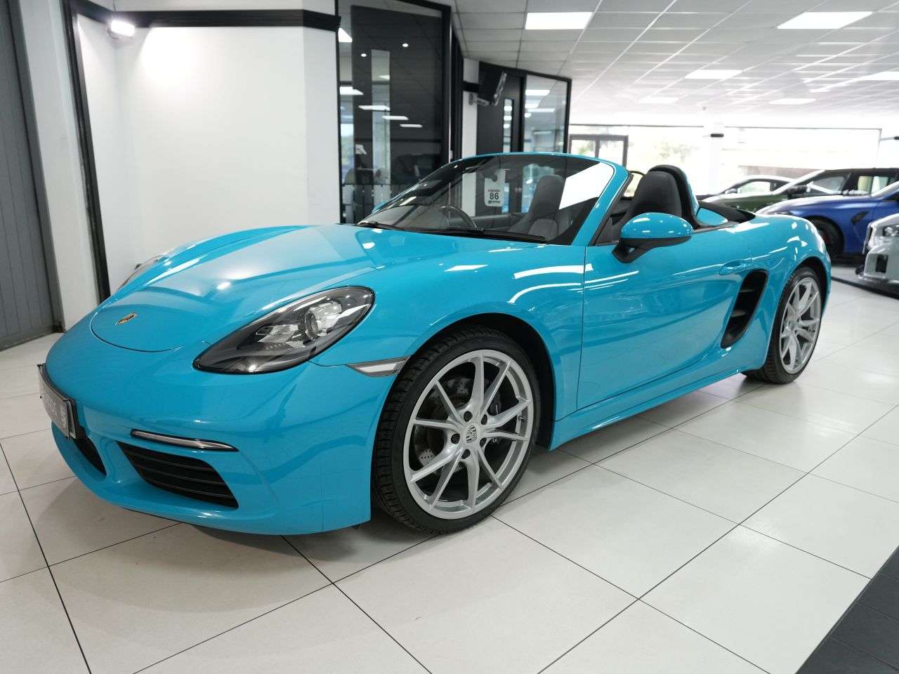 A 2017 PORSCHE 718 BOXSTER 2.0T Convertible 2dr Petrol PDK Euro 6 (s/s) (300 ps) BEAUTIFUL LOW MILES E A 2017 PORSCHE 718 BOXSTER 2.0T Convertible 2dr Petrol PDK Euro 6 (s/s) (300 ps) BEAUTIFUL LOW MILES E