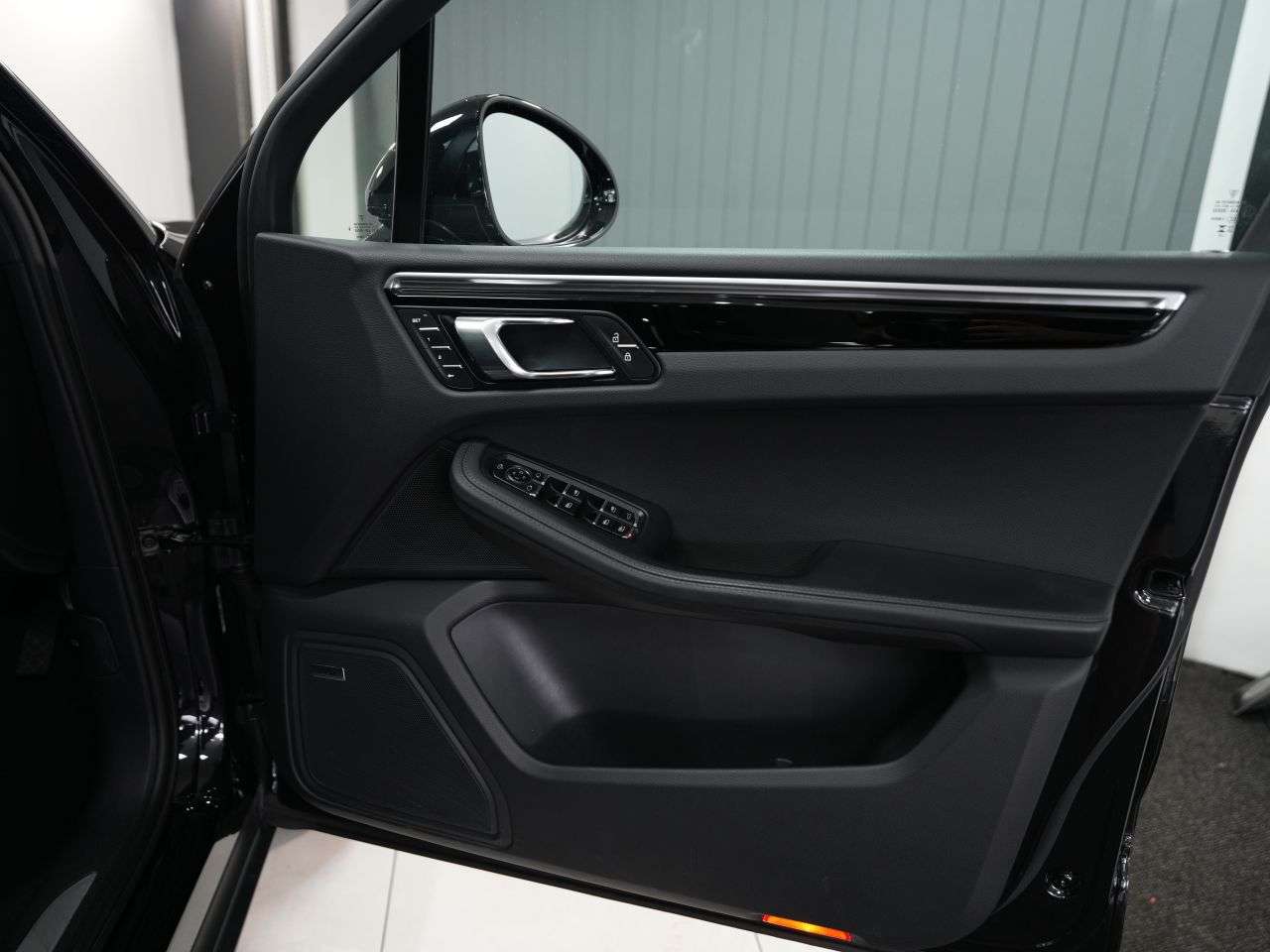 2023 PORSCHE MACAN 2023 PORSCHE MACAN