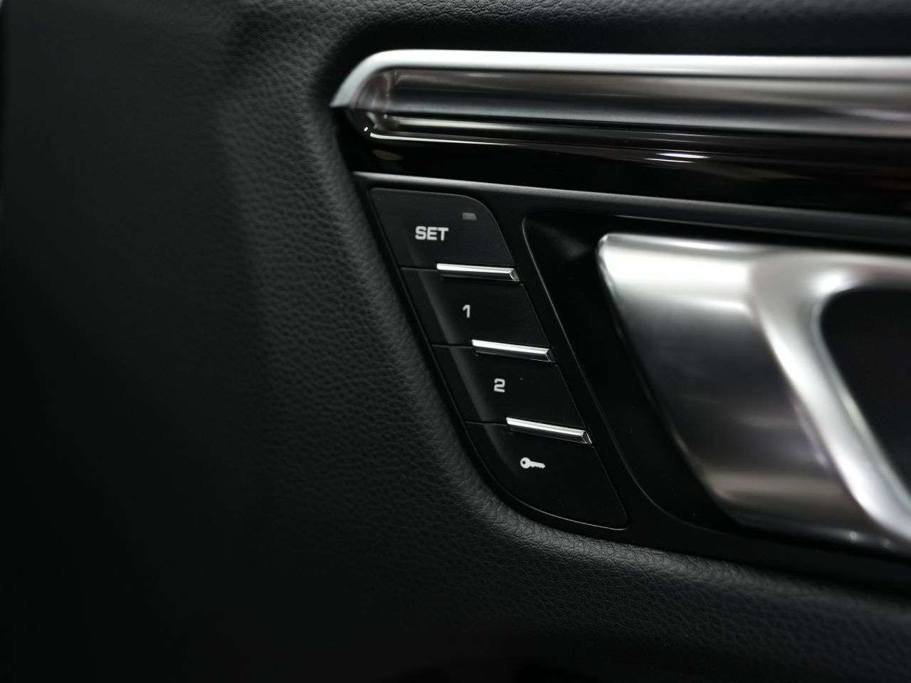 2023 PORSCHE MACAN 2023 PORSCHE MACAN