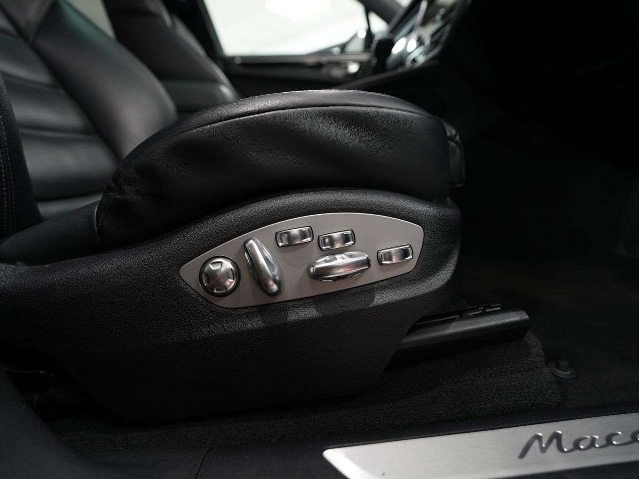 2023 PORSCHE MACAN 2023 PORSCHE MACAN