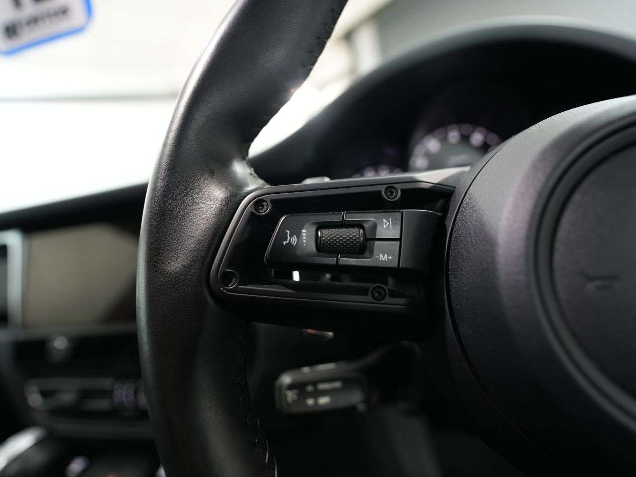 2023 PORSCHE MACAN 2023 PORSCHE MACAN