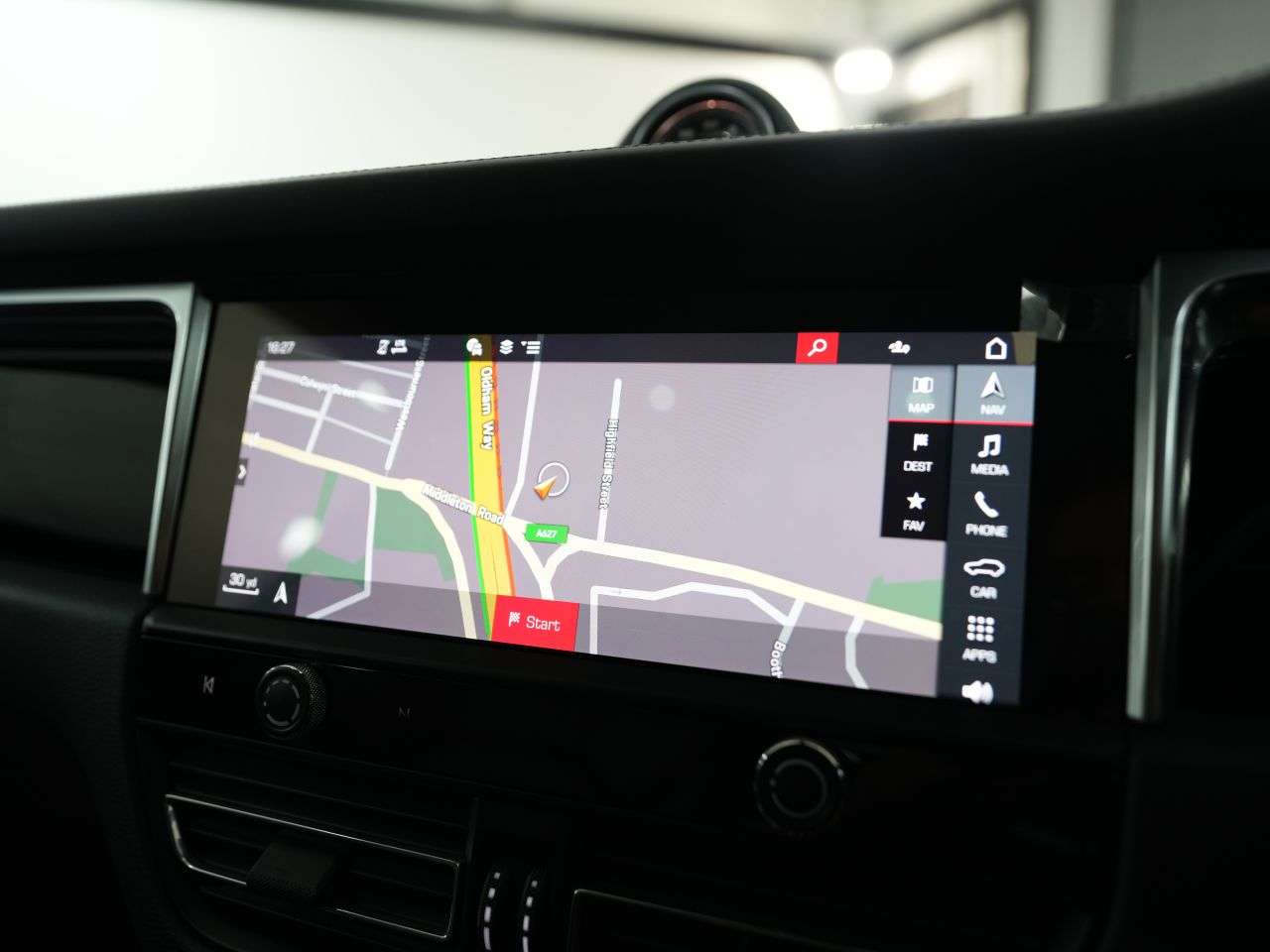 2023 PORSCHE MACAN 2023 PORSCHE MACAN