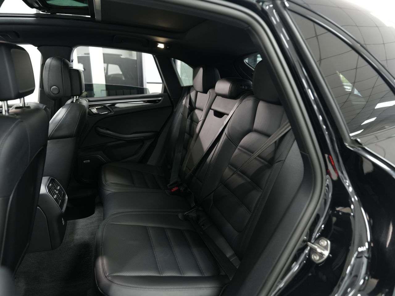 2023 PORSCHE MACAN 2023 PORSCHE MACAN