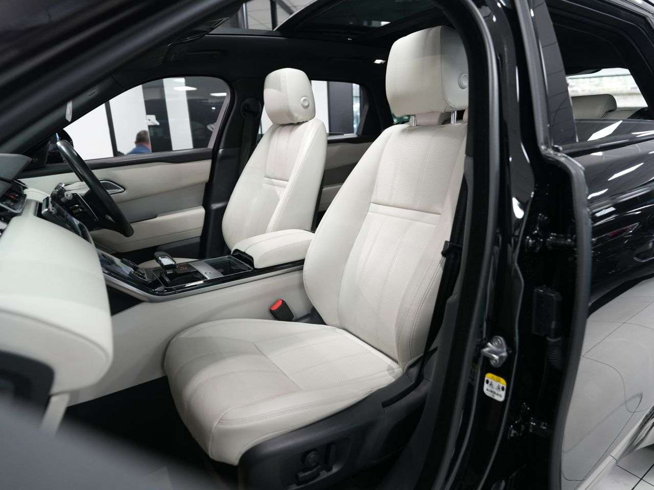 2022 LAND ROVER RANGE ROVER VELAR 2022 LAND ROVER RANGE ROVER VELAR