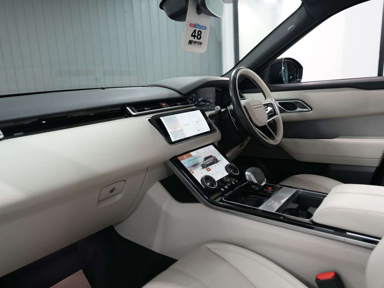 2022 LAND ROVER RANGE ROVER VELAR 2022 LAND ROVER RANGE ROVER VELAR