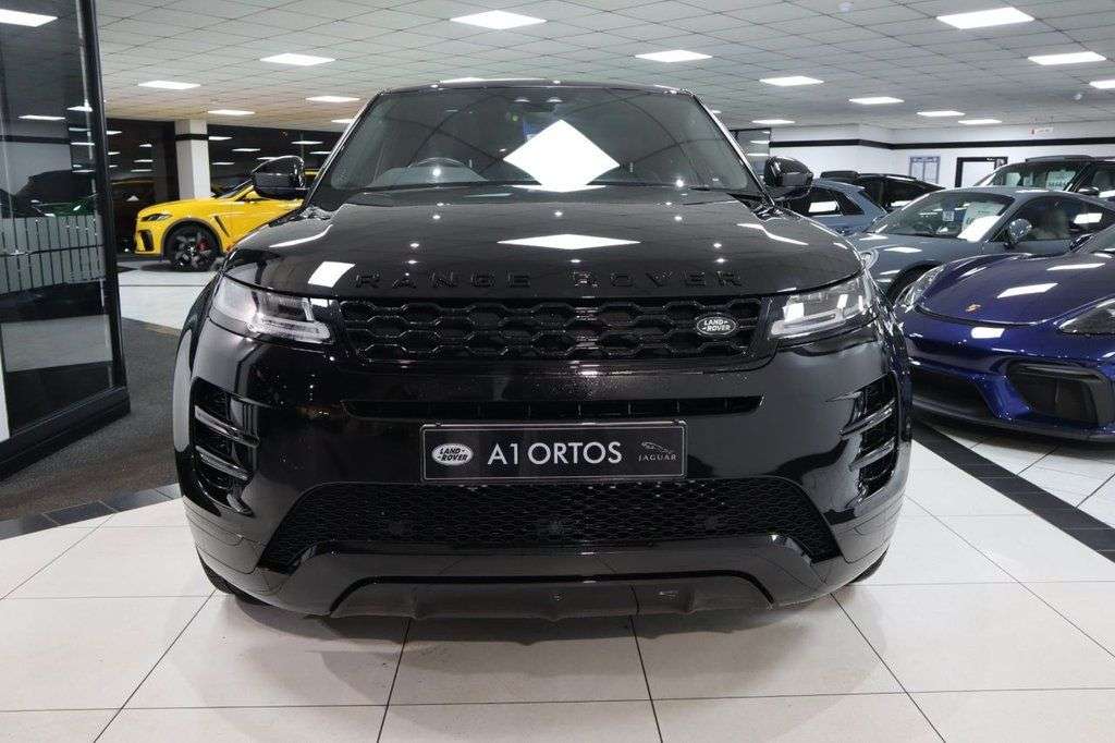 A 2019 LAND ROVER RANGE ROVER EVOQUE 2.0 D180 R-Dynamic SE SUV 5dr Diesel Auto 4WD Euro 6 (s/s) (180 ps) LAND RO A 2019 LAND ROVER RANGE ROVER EVOQUE 2.0 D180 R-Dynamic SE SUV 5dr Diesel Auto 4WD Euro 6 (s/s) (180 ps) LAND RO
