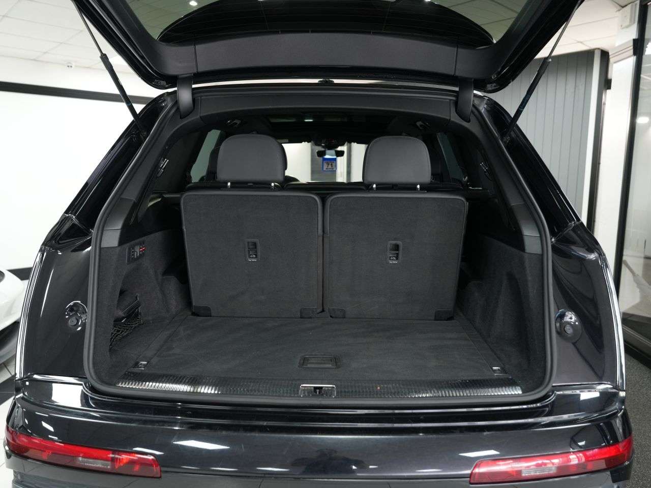 2020 AUDI Q7 2020 AUDI Q7