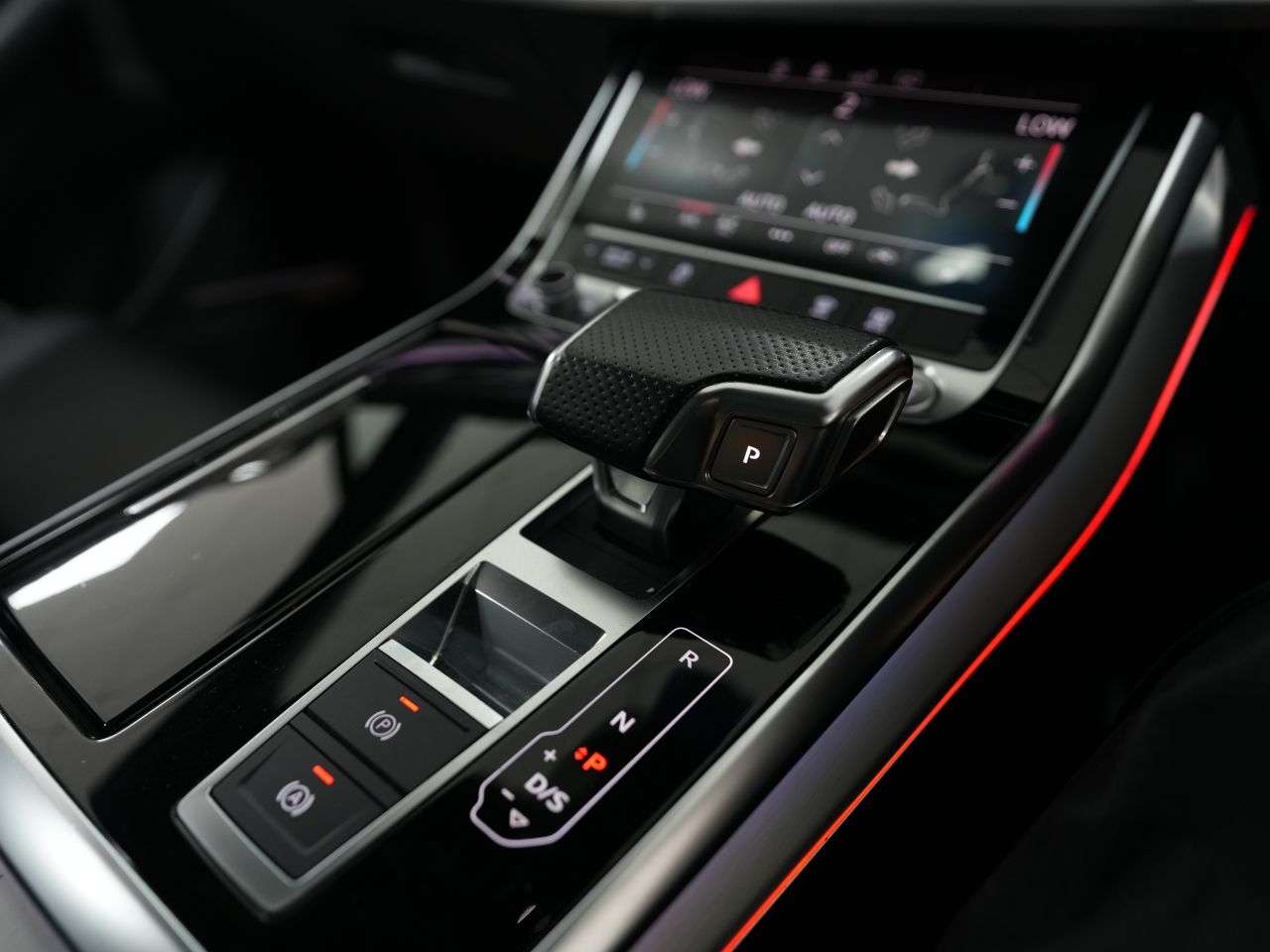 2020 AUDI Q7 2020 AUDI Q7