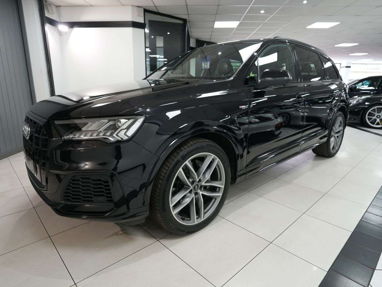 A 2020 AUDI Q7 3.0 TDI V6 50 S line SUV 5dr Diesel Tiptronic quattro Euro 6 (s/s) (286 ps) A 2020 AUDI Q7 3.0 TDI V6 50 S line SUV 5dr Diesel Tiptronic quattro Euro 6 (s/s) (286 ps)