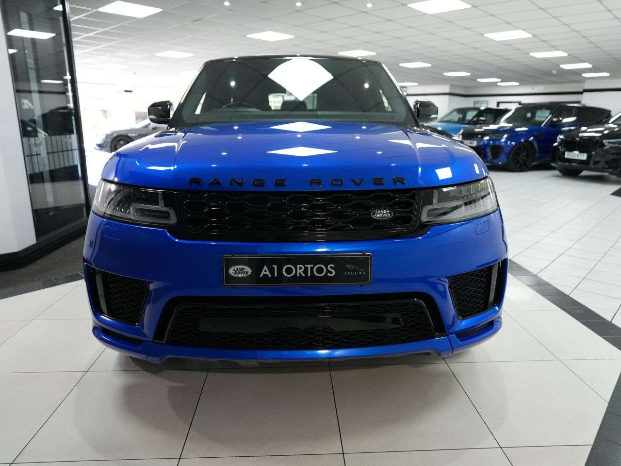 A 2020 LAND ROVER RANGE ROVER SPORT 3.0 SD V6 Autobiography Dynamic SUV 5dr Diesel Auto 4WD Euro 6 (s/s) (306 p A 2020 LAND ROVER RANGE ROVER SPORT 3.0 SD V6 Autobiography Dynamic SUV 5dr Diesel Auto 4WD Euro 6 (s/s) (306 p