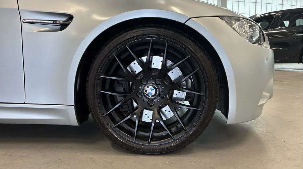 2012 BMW M3 2012 BMW M3