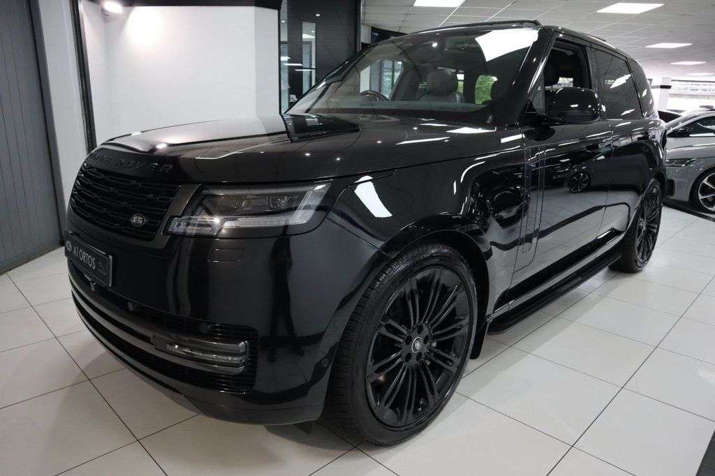 A 2022 LAND ROVER RANGE ROVER 3.0 D350 MHEV HSE SUV 5dr Diesel Auto 4WD Euro 6 (s/s) (350 ps) NEW SHAPE M A 2022 LAND ROVER RANGE ROVER 3.0 D350 MHEV HSE SUV 5dr Diesel Auto 4WD Euro 6 (s/s) (350 ps) NEW SHAPE M