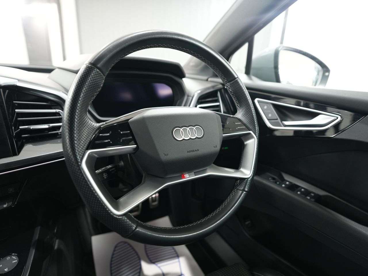 2022 AUDI Q4 E-TRON 2022 AUDI Q4 E-TRON