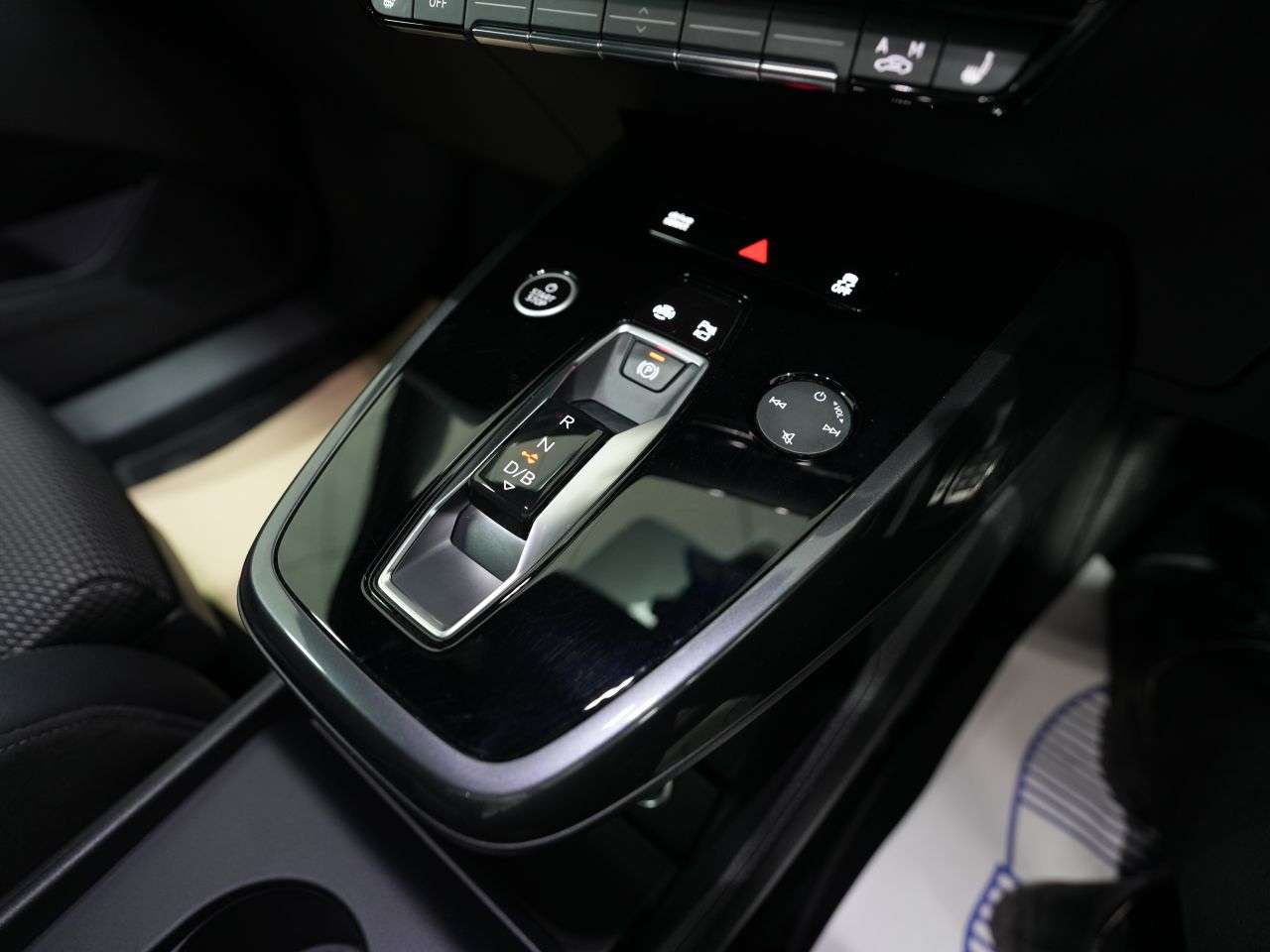 2022 AUDI Q4 E-TRON 2022 AUDI Q4 E-TRON