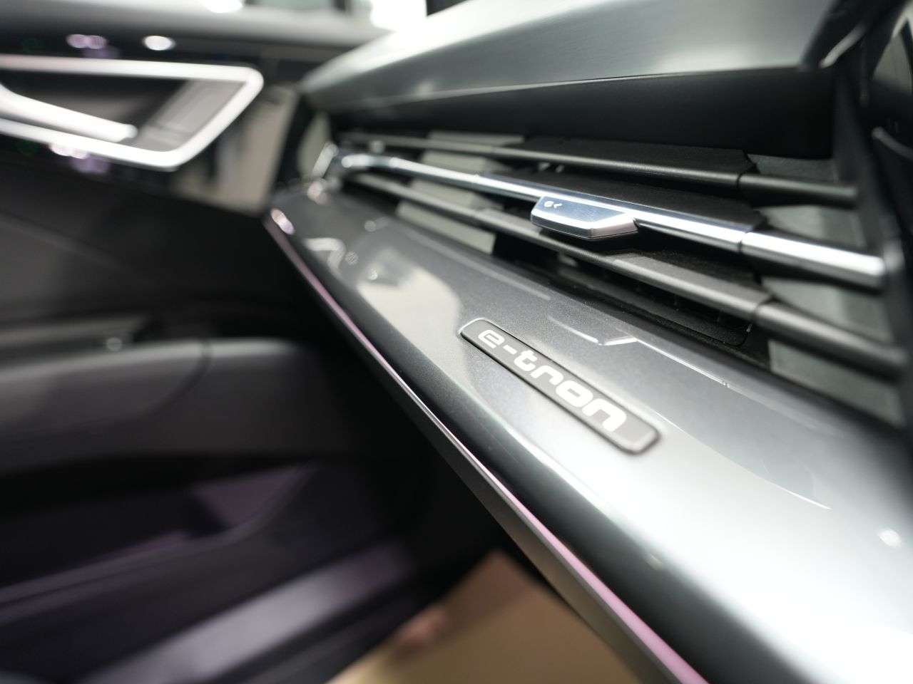 2022 AUDI Q4 E-TRON 2022 AUDI Q4 E-TRON