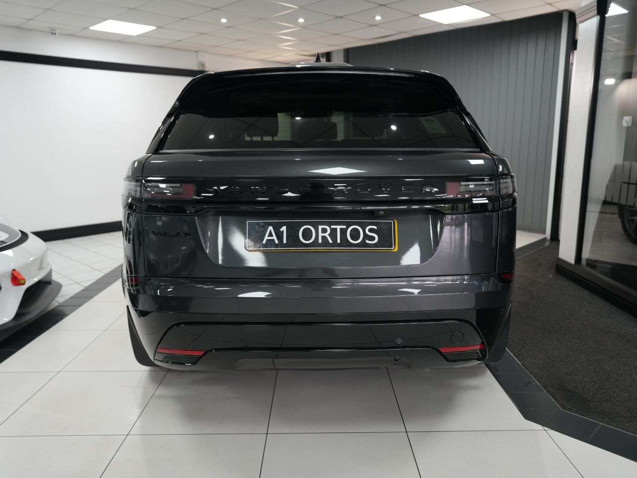 2024 LAND ROVER RANGE ROVER VELAR 2024 LAND ROVER RANGE ROVER VELAR