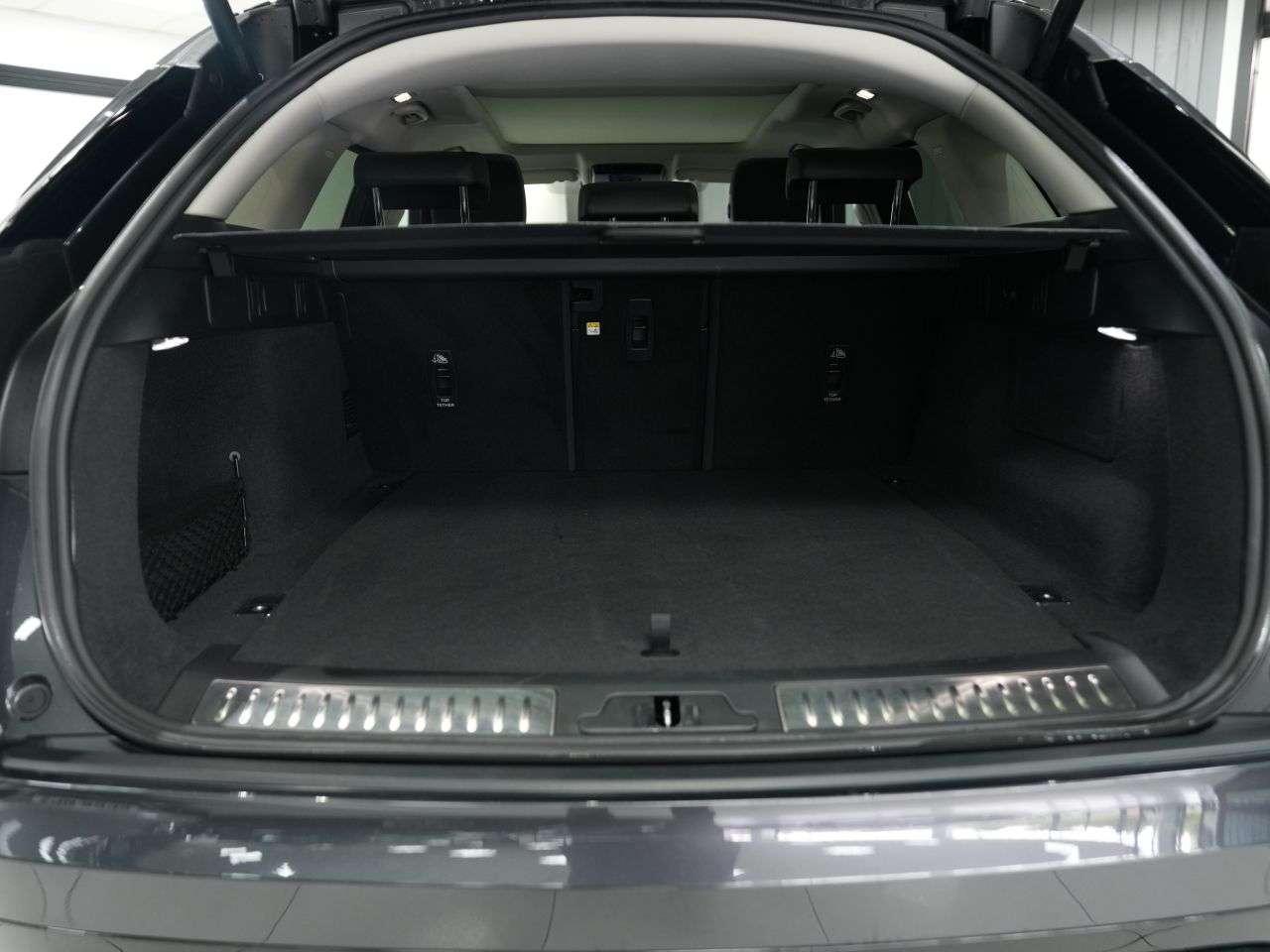 2024 LAND ROVER RANGE ROVER VELAR 2024 LAND ROVER RANGE ROVER VELAR