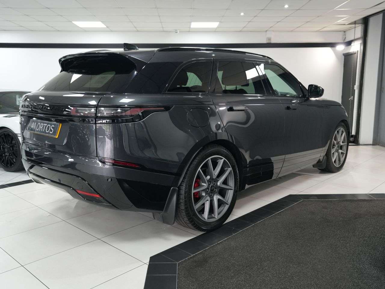 2024 LAND ROVER RANGE ROVER VELAR 2024 LAND ROVER RANGE ROVER VELAR