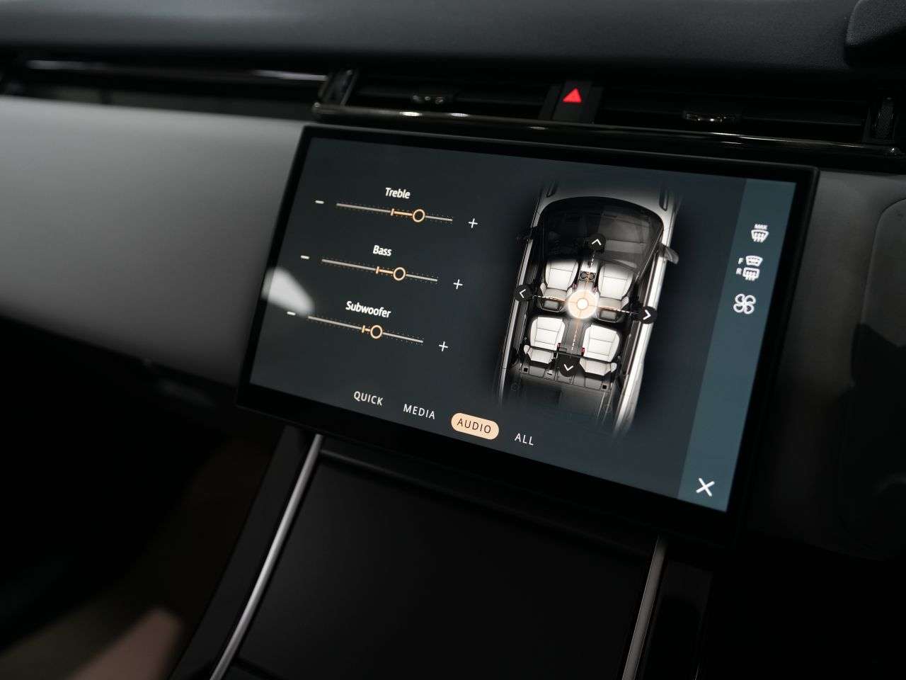 2024 LAND ROVER RANGE ROVER VELAR 2024 LAND ROVER RANGE ROVER VELAR