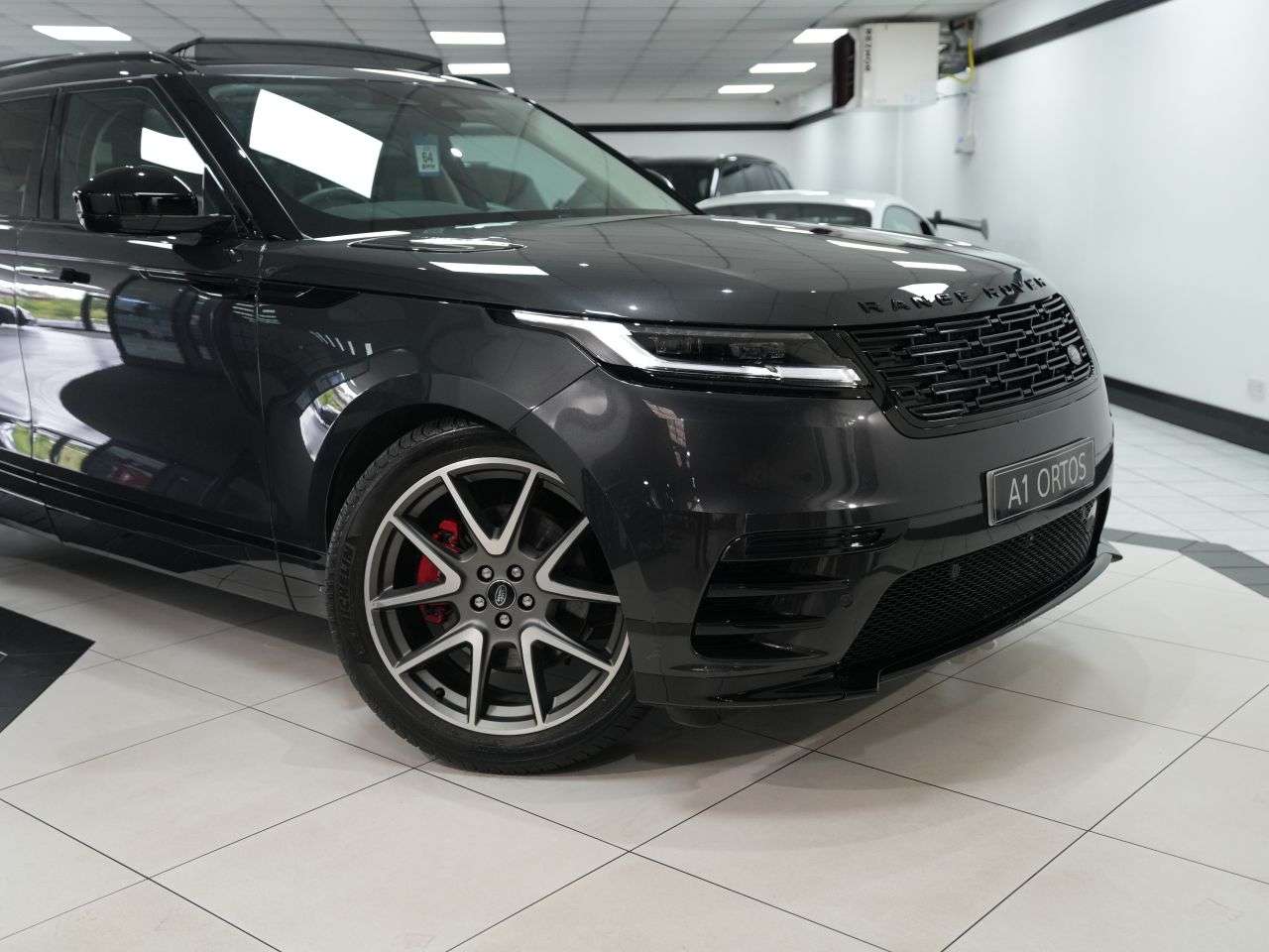 2024 LAND ROVER RANGE ROVER VELAR 2024 LAND ROVER RANGE ROVER VELAR