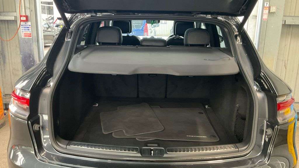 2022 PORSCHE MACAN 2022 PORSCHE MACAN