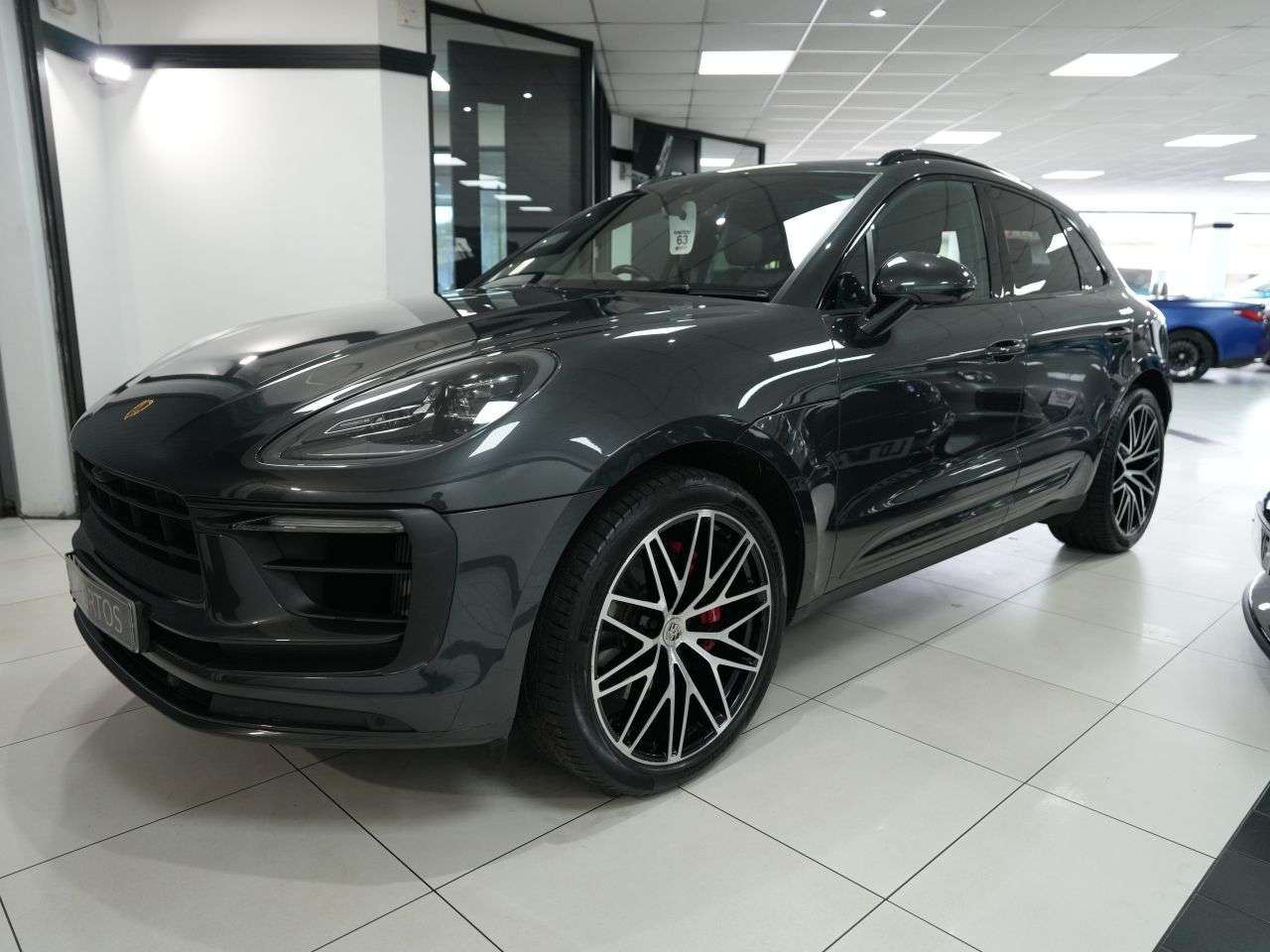 A 2022 PORSCHE MACAN 2.9T V6 S SUV 5dr Petrol PDK 4WD Euro 6 (s/s) (380 ps) 1 OWNER FROM NEW + 1 A 2022 PORSCHE MACAN 2.9T V6 S SUV 5dr Petrol PDK 4WD Euro 6 (s/s) (380 ps) 1 OWNER FROM NEW + 1