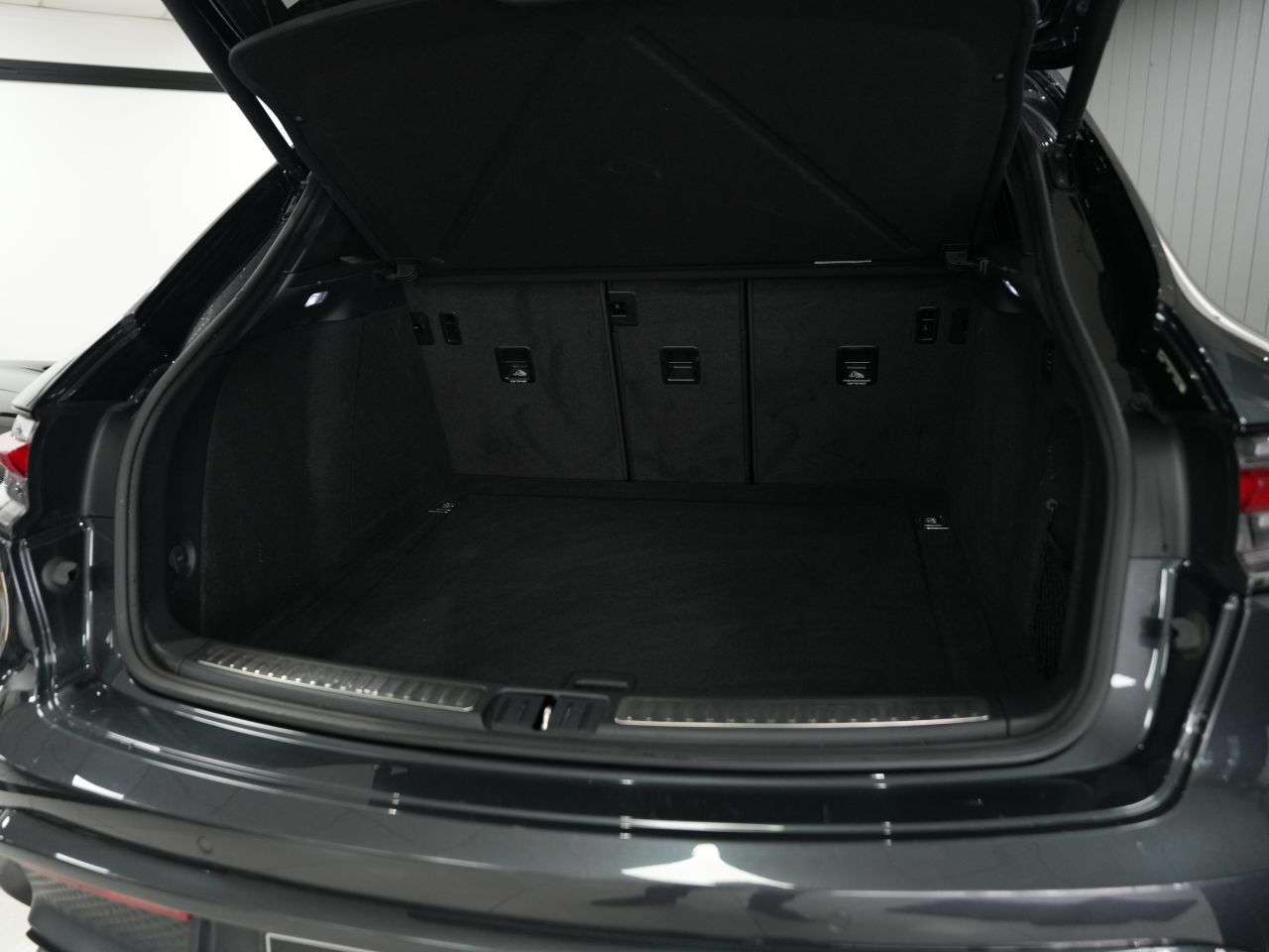 2022 PORSCHE MACAN 2022 PORSCHE MACAN