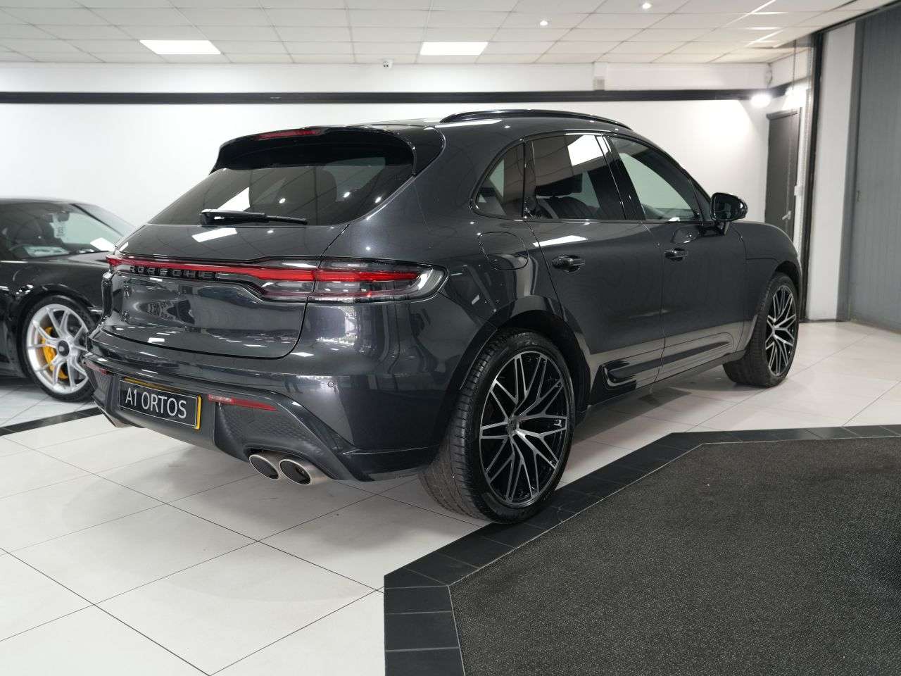 2022 PORSCHE MACAN 2022 PORSCHE MACAN