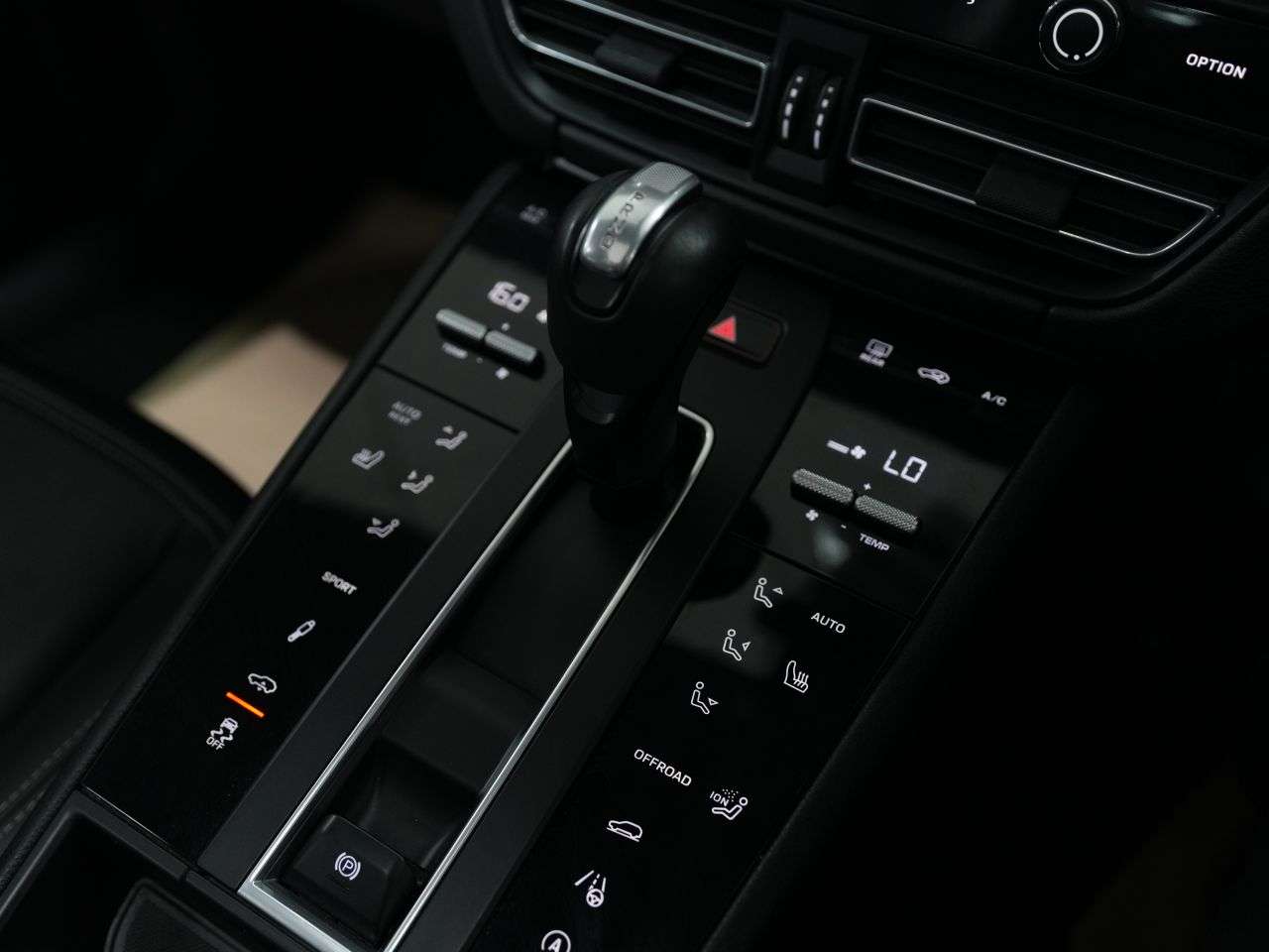 2022 PORSCHE MACAN 2022 PORSCHE MACAN