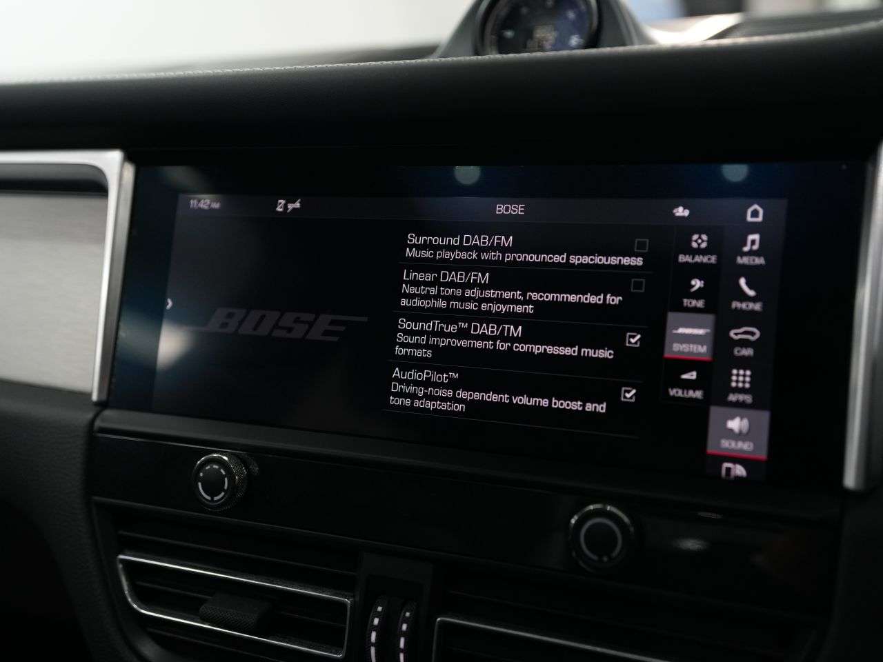 2022 PORSCHE MACAN 2022 PORSCHE MACAN