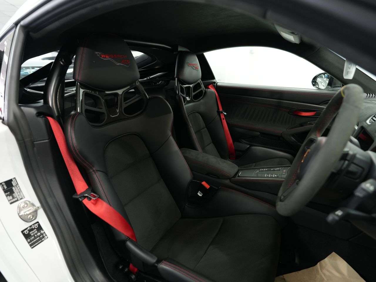 A 2025 PORSCHE 718 CAYMAN 4.0 GT4 RS Coupe 2dr Petrol PDK Euro 6 (s/s) (500 ps) BE QUICK YOU WILL NOT A 2025 PORSCHE 718 CAYMAN 4.0 GT4 RS Coupe 2dr Petrol PDK Euro 6 (s/s) (500 ps) BE QUICK YOU WILL NOT