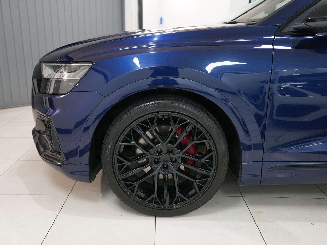A 2019 AUDI Q8 3.0 TDI V6 50 S line SUV 5dr Diesel Tiptronic quattro Euro 6 (s/s) (286 ps) A 2019 AUDI Q8 3.0 TDI V6 50 S line SUV 5dr Diesel Tiptronic quattro Euro 6 (s/s) (286 ps)
