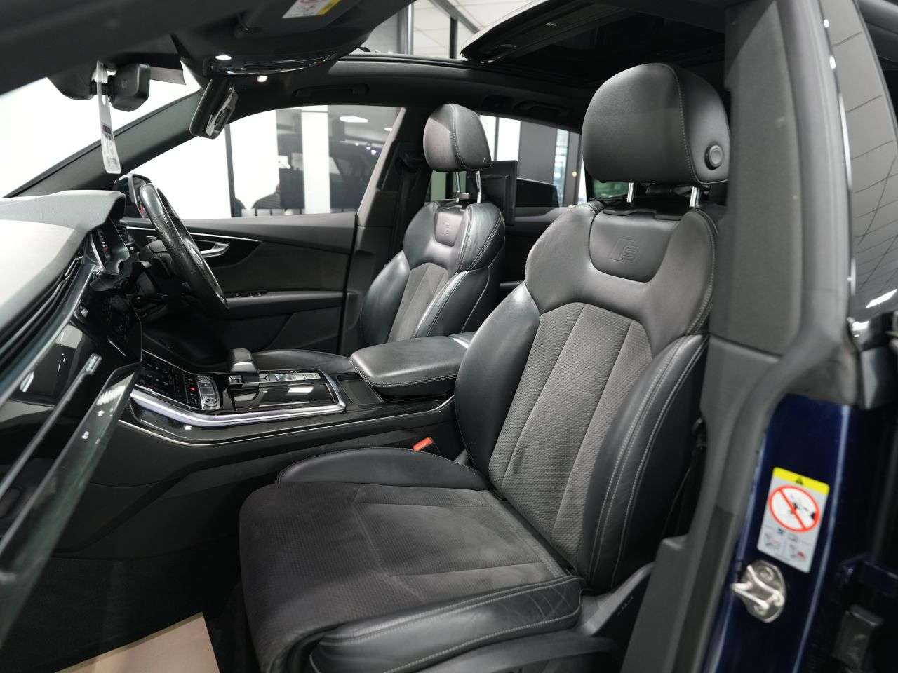 2019 AUDI Q8 2019 AUDI Q8