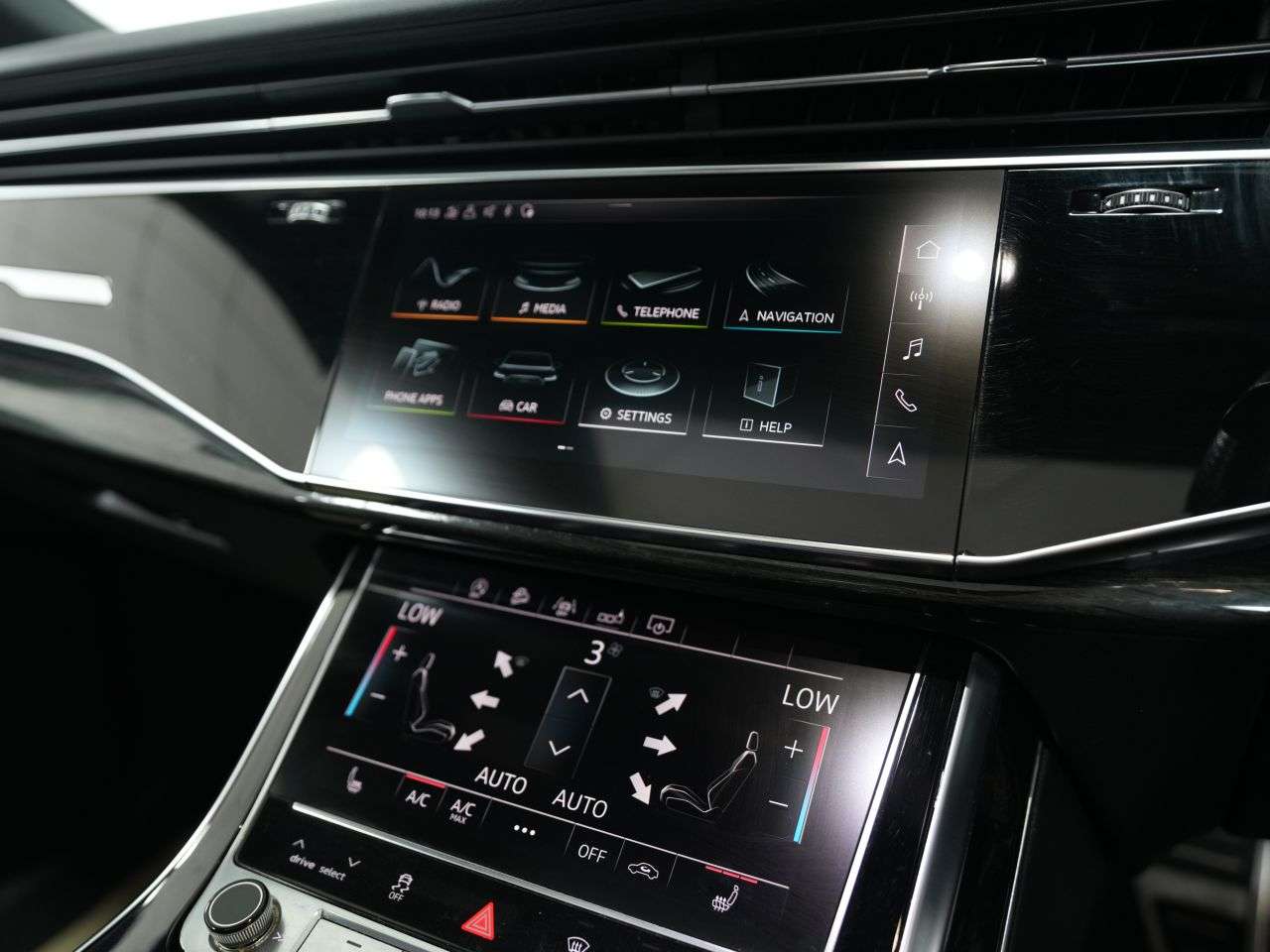 2019 AUDI Q8 2019 AUDI Q8