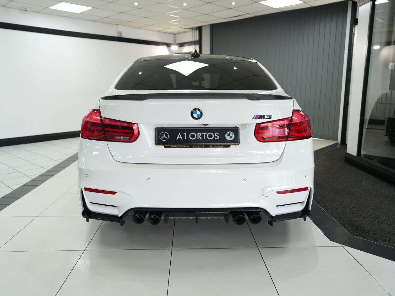 2018 BMW M3 2018 BMW M3