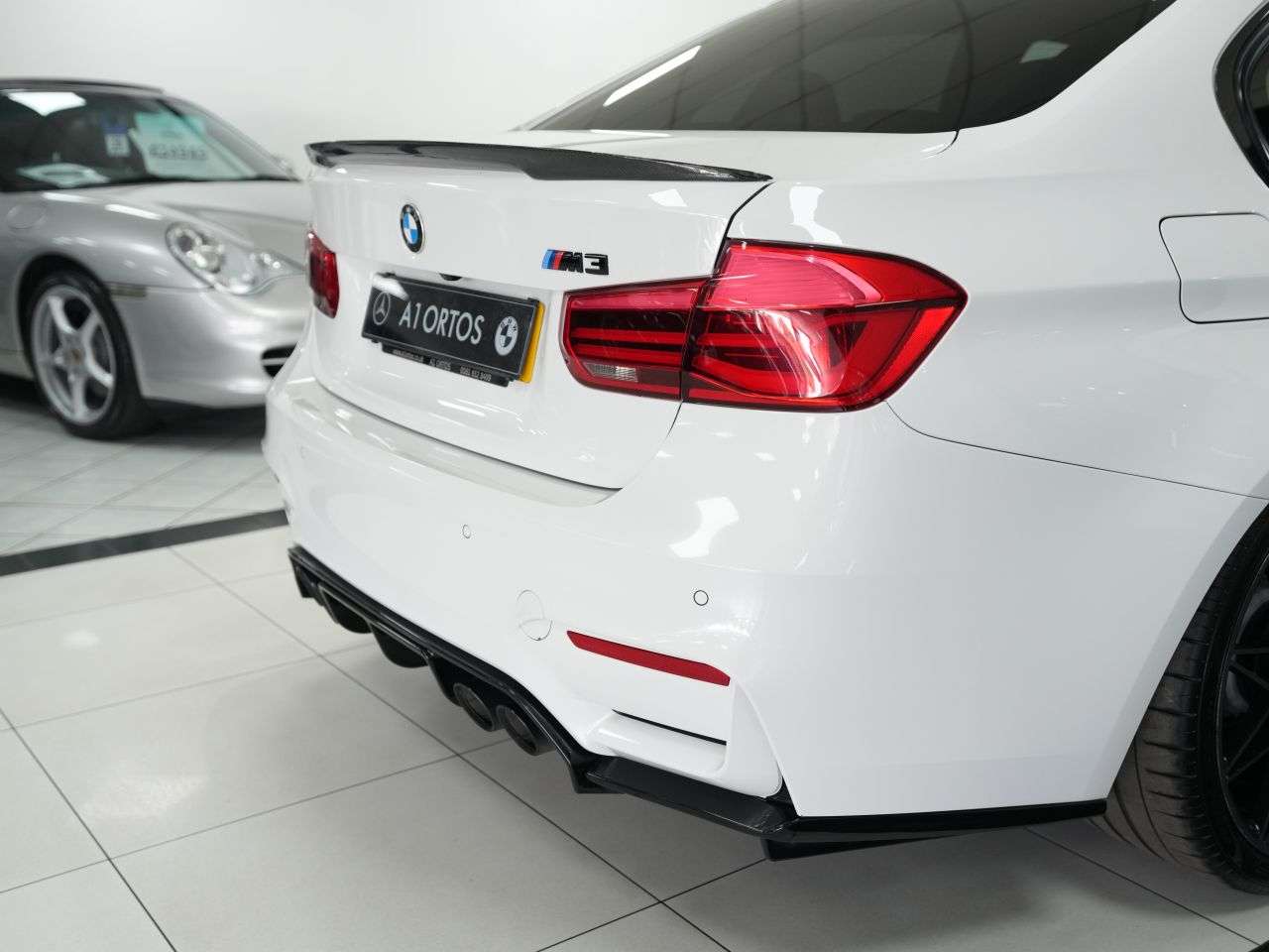 2018 BMW M3 2018 BMW M3