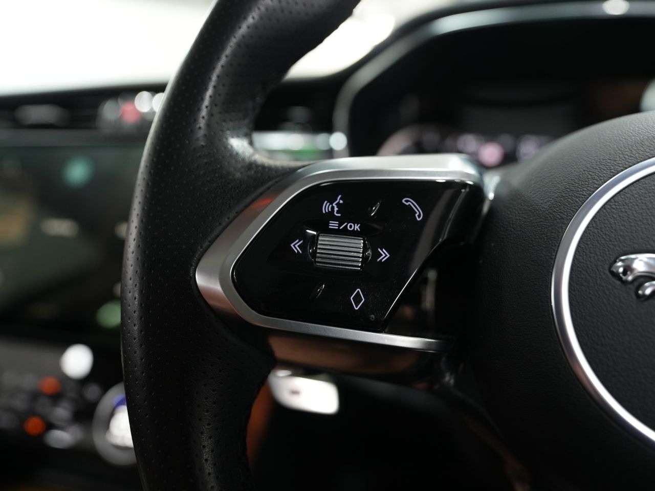 2022 JAGUAR F-PACE 2022 JAGUAR F-PACE