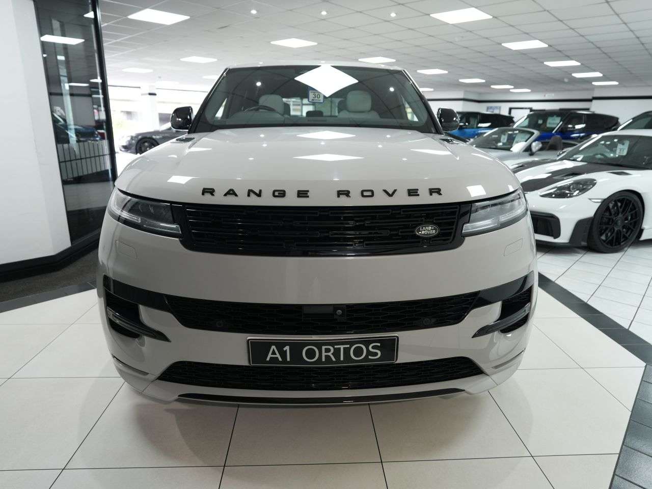 A 2023 LAND ROVER RANGE ROVER SPORT 3.0 D300 MHEV Dynamic SE SUV 5dr Diesel Auto 4WD Euro 6 (s/s) (300 ps) 1 FO A 2023 LAND ROVER RANGE ROVER SPORT 3.0 D300 MHEV Dynamic SE SUV 5dr Diesel Auto 4WD Euro 6 (s/s) (300 ps) 1 FO