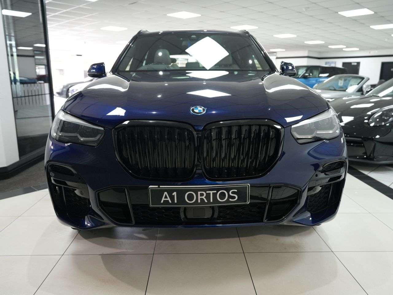 A 2022 BMW X5 3.0 45e 24kWh M Sport SUV 5dr Petrol Plug-in Hybrid Auto xDrive Euro 6 (s/s A 2022 BMW X5 3.0 45e 24kWh M Sport SUV 5dr Petrol Plug-in Hybrid Auto xDrive Euro 6 (s/s