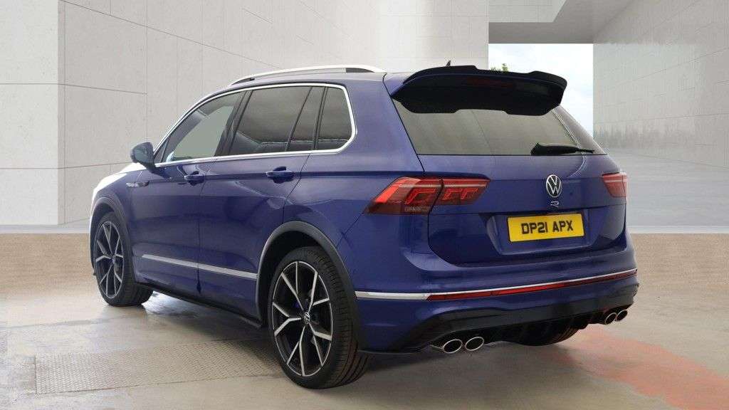 A 2021 VOLKSWAGEN TIGUAN 2.0 TSI R SUV 5dr Petrol DSG 4Motion Euro 6 (s/s) (320 ps) BE QUICK INCREDI A 2021 VOLKSWAGEN TIGUAN 2.0 TSI R SUV 5dr Petrol DSG 4Motion Euro 6 (s/s) (320 ps) BE QUICK INCREDI