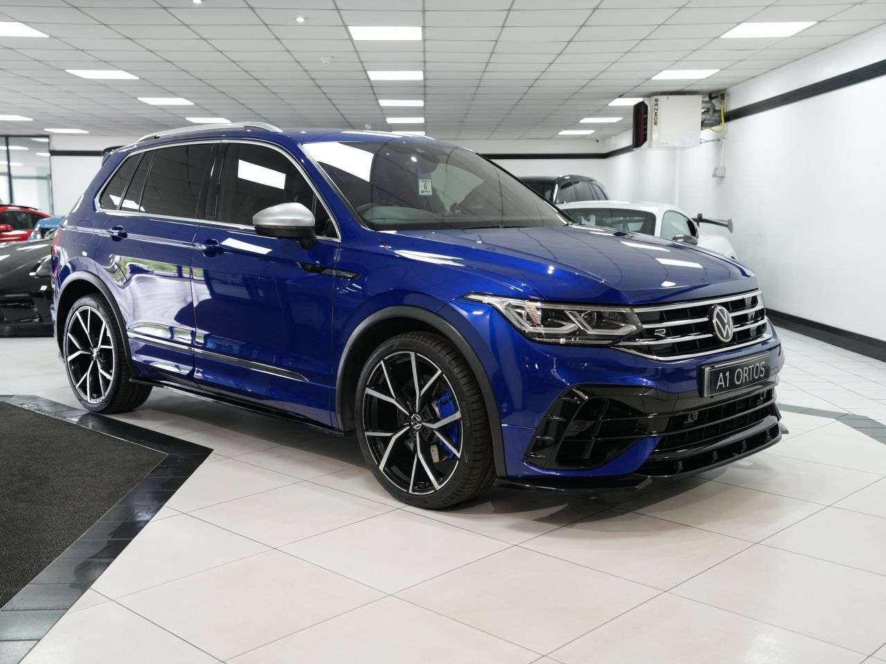A 2021 VOLKSWAGEN TIGUAN 2.0 TSI R SUV 5dr Petrol DSG 4Motion Euro 6 (s/s) (320 ps) BE QUICK INCREDI A 2021 VOLKSWAGEN TIGUAN 2.0 TSI R SUV 5dr Petrol DSG 4Motion Euro 6 (s/s) (320 ps) BE QUICK INCREDI