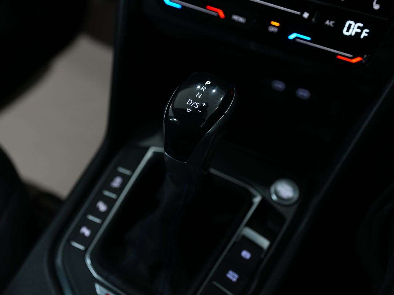 2021 VOLKSWAGEN TIGUAN 2021 VOLKSWAGEN TIGUAN